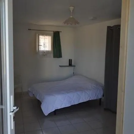 Charmante Renovee Avec Grand Jardin Clos, Veranda, 3 Chambres, Proche De La Et Des Activites - Fr-1-324-503