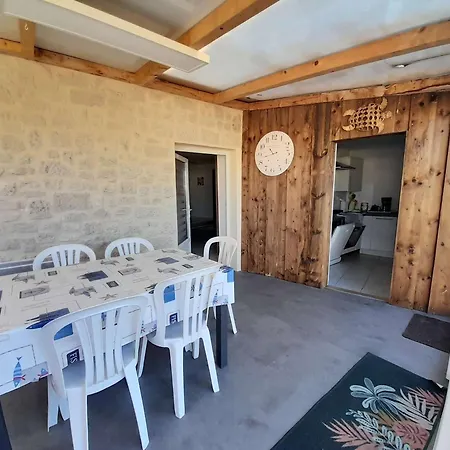 Holiday home Charmante Renovee Avec Grand Jardin Clos, Veranda, 3 Chambres, Proche De La Et Des Activites - Fr-1-324-503